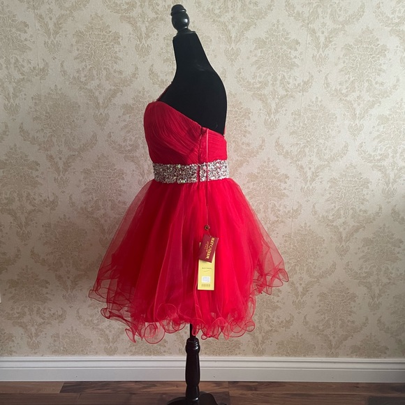 BNWT May Queen beaded dress - Picture 3 of 10